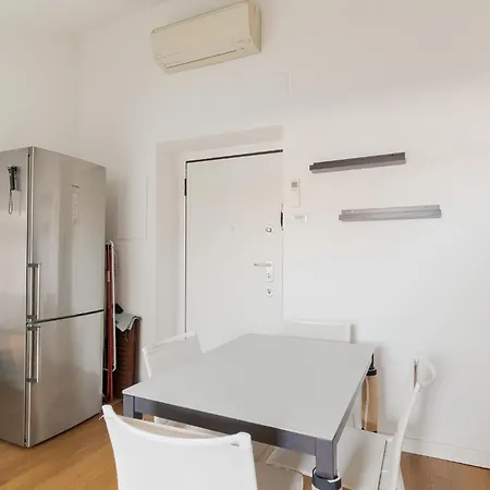 شقة Guesthost - Darsena Bright