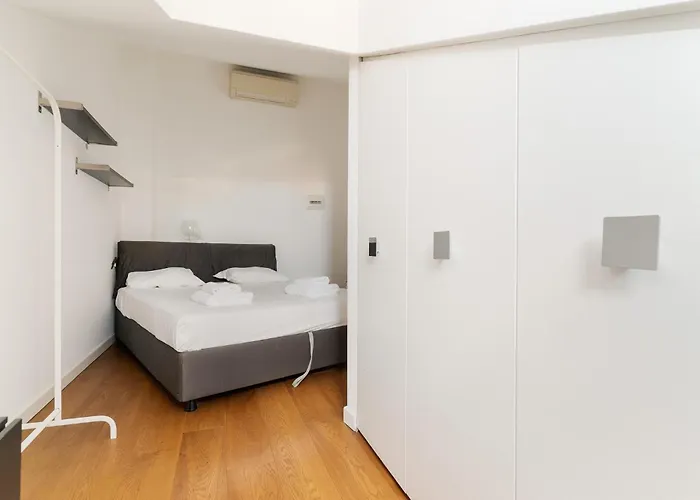 Appartamento Guesthost - Darsena Bright Milano