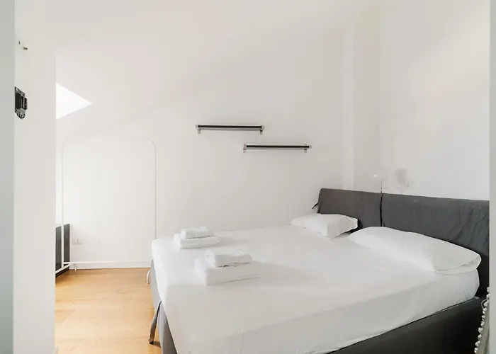 Appartamento Guesthost - Darsena Bright *
